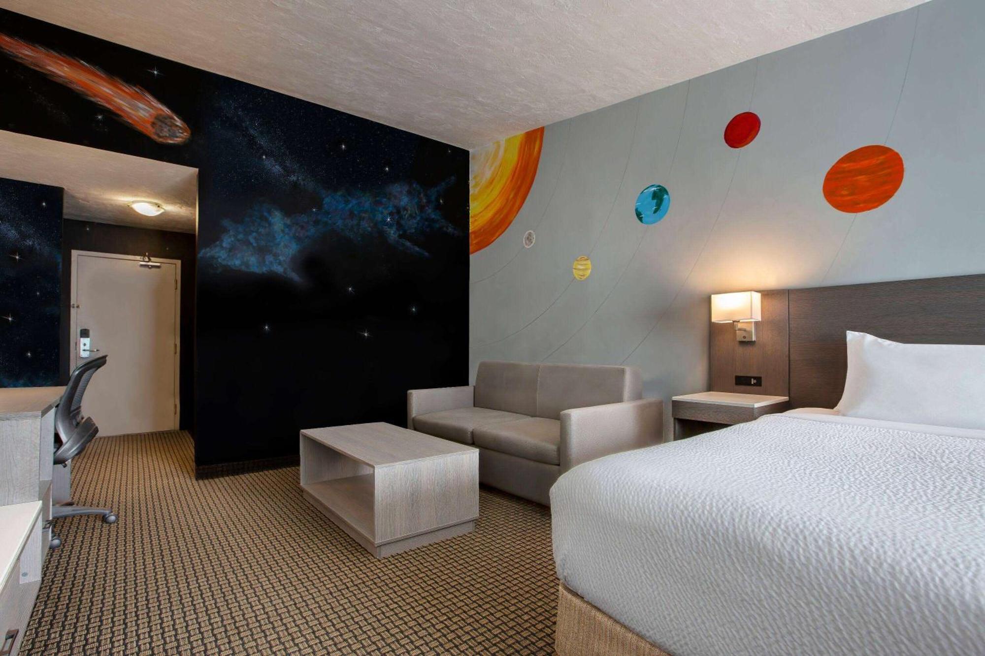 Days Inn & Suites By Wyndham Moncton Esterno foto