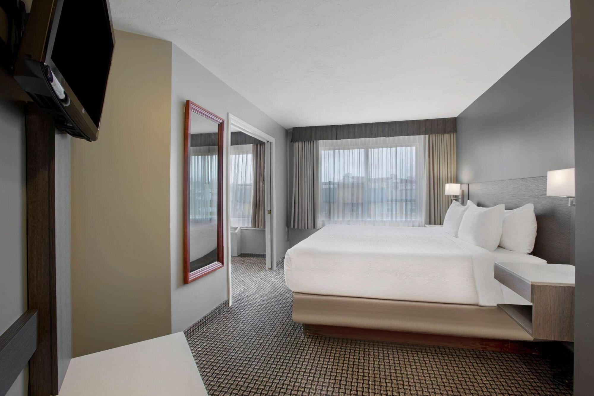 Days Inn & Suites By Wyndham Moncton Esterno foto