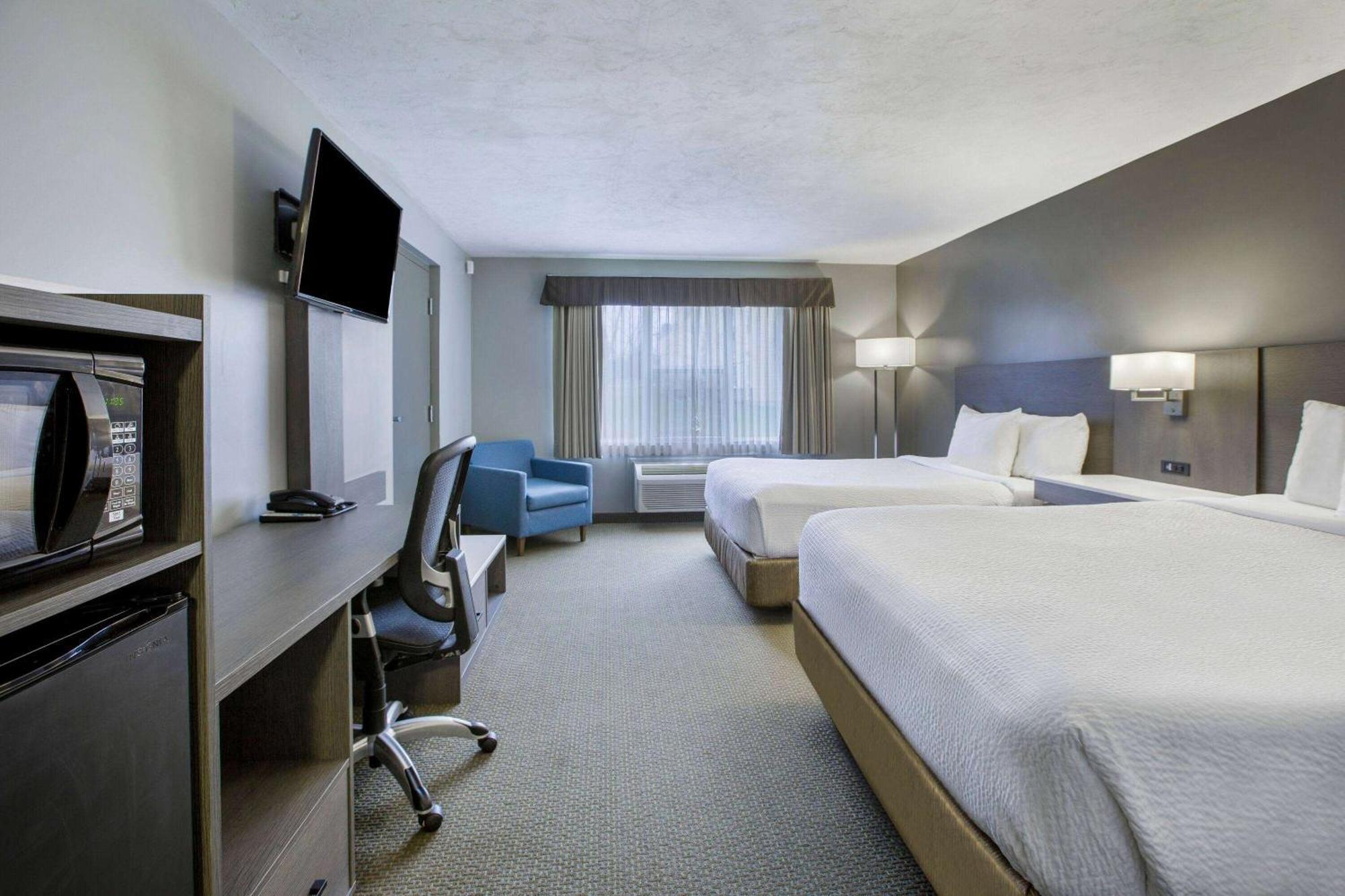 Days Inn & Suites By Wyndham Moncton Esterno foto